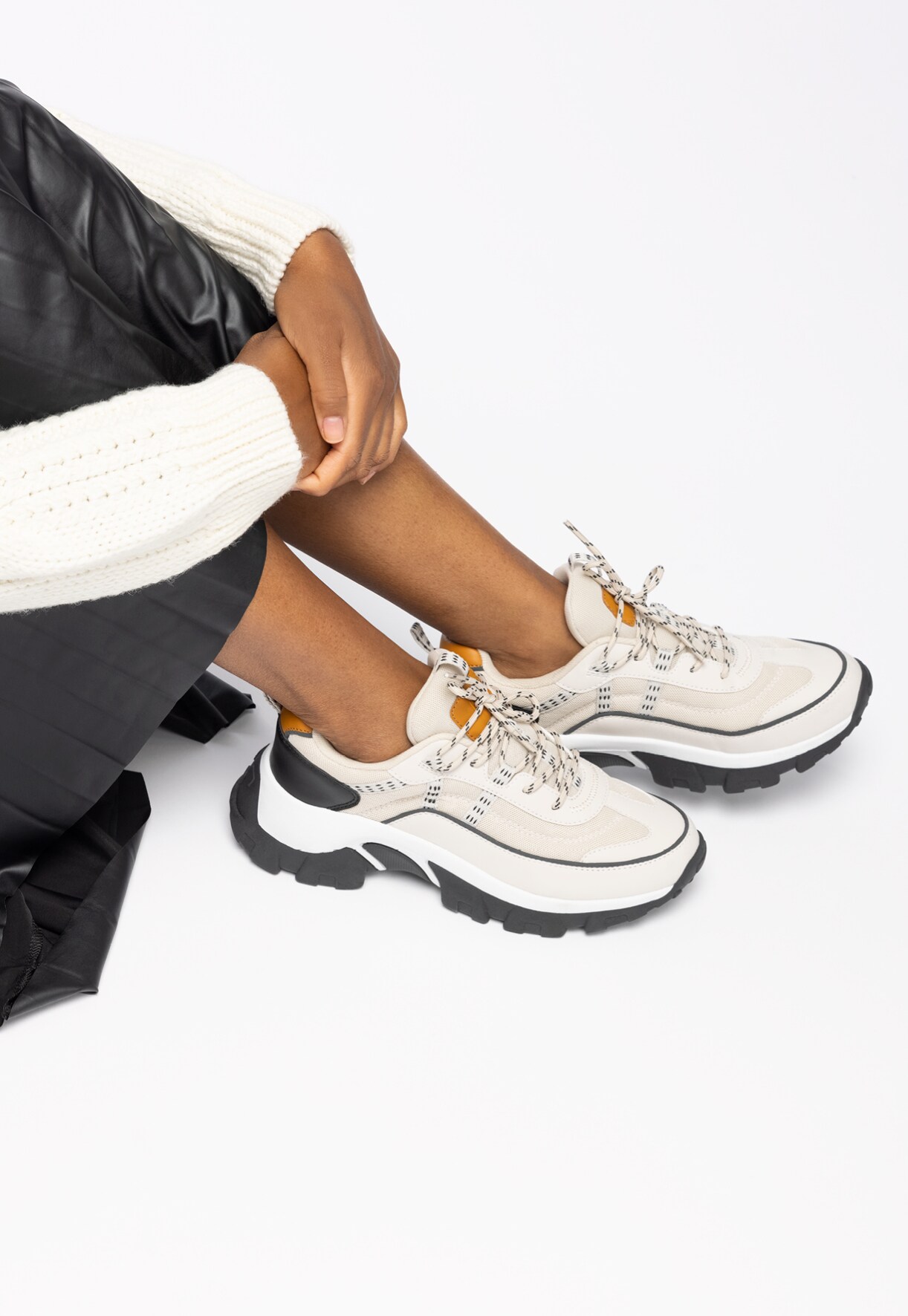 VOX, Sneakers Beige