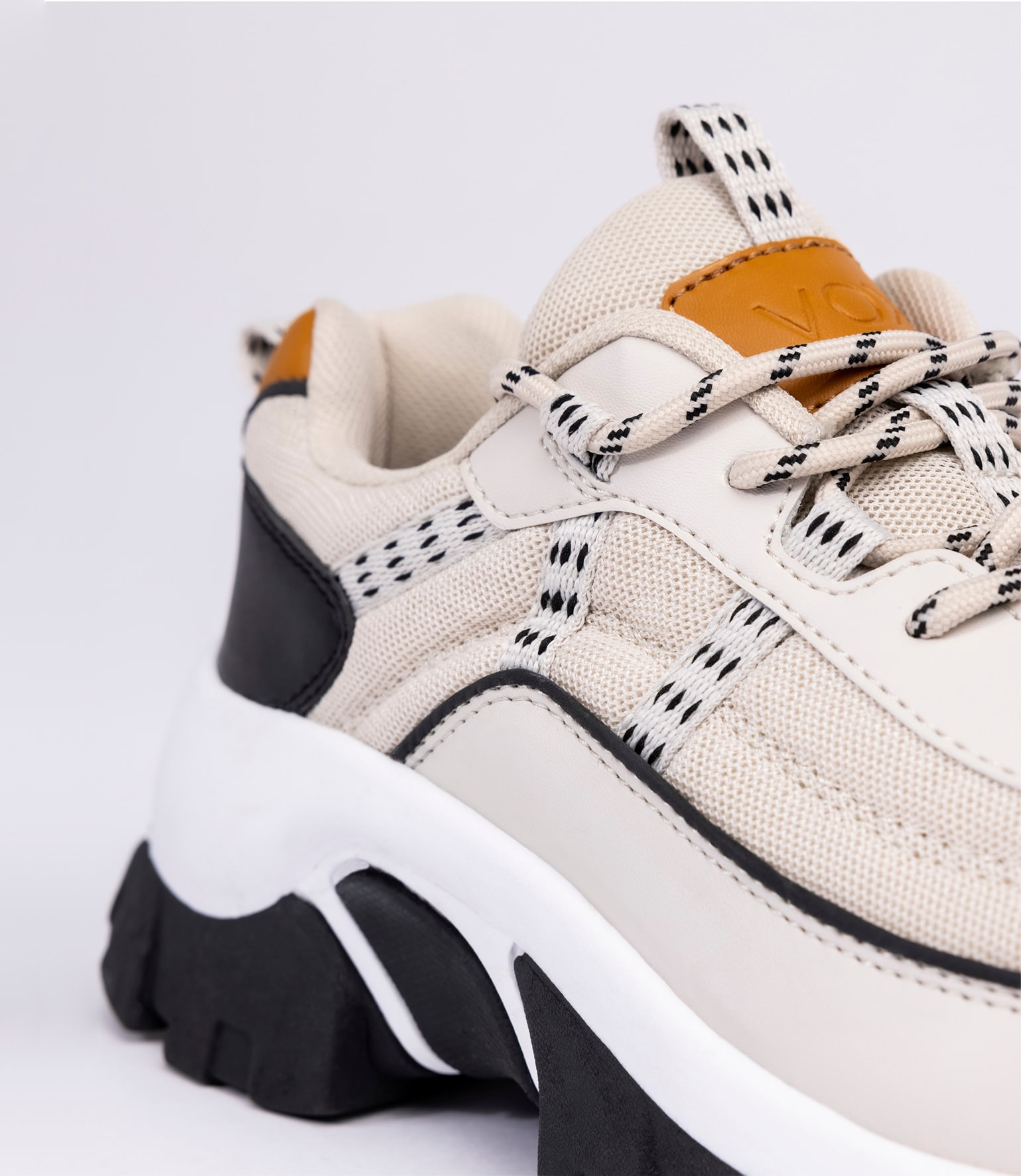 VOX, Sneakers Beige