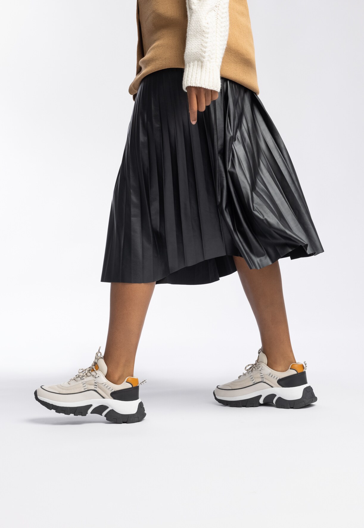 VOX, Sneakers Beige