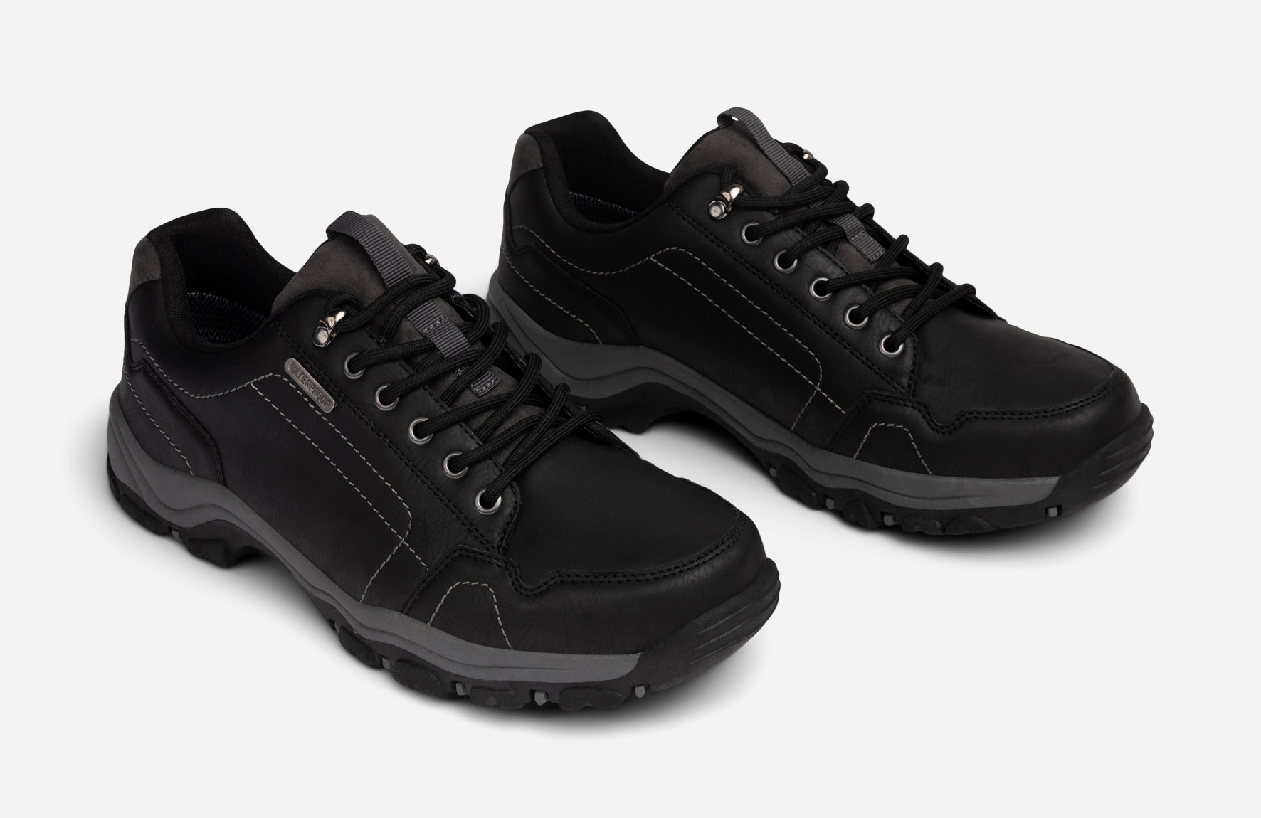 STEPSIDE, Trekkingsko Sort