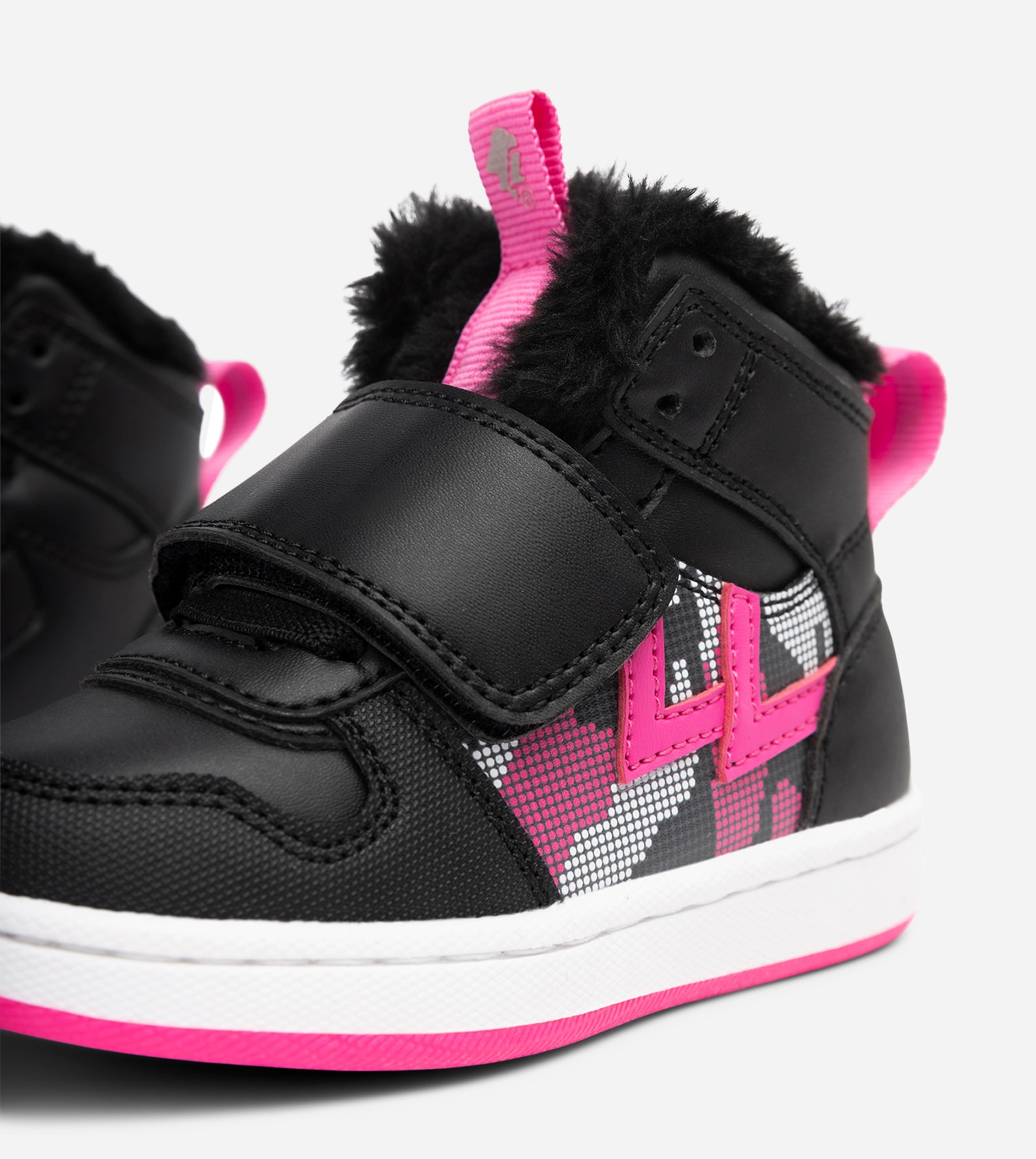 LEJON, Varmforet sneakers Sort