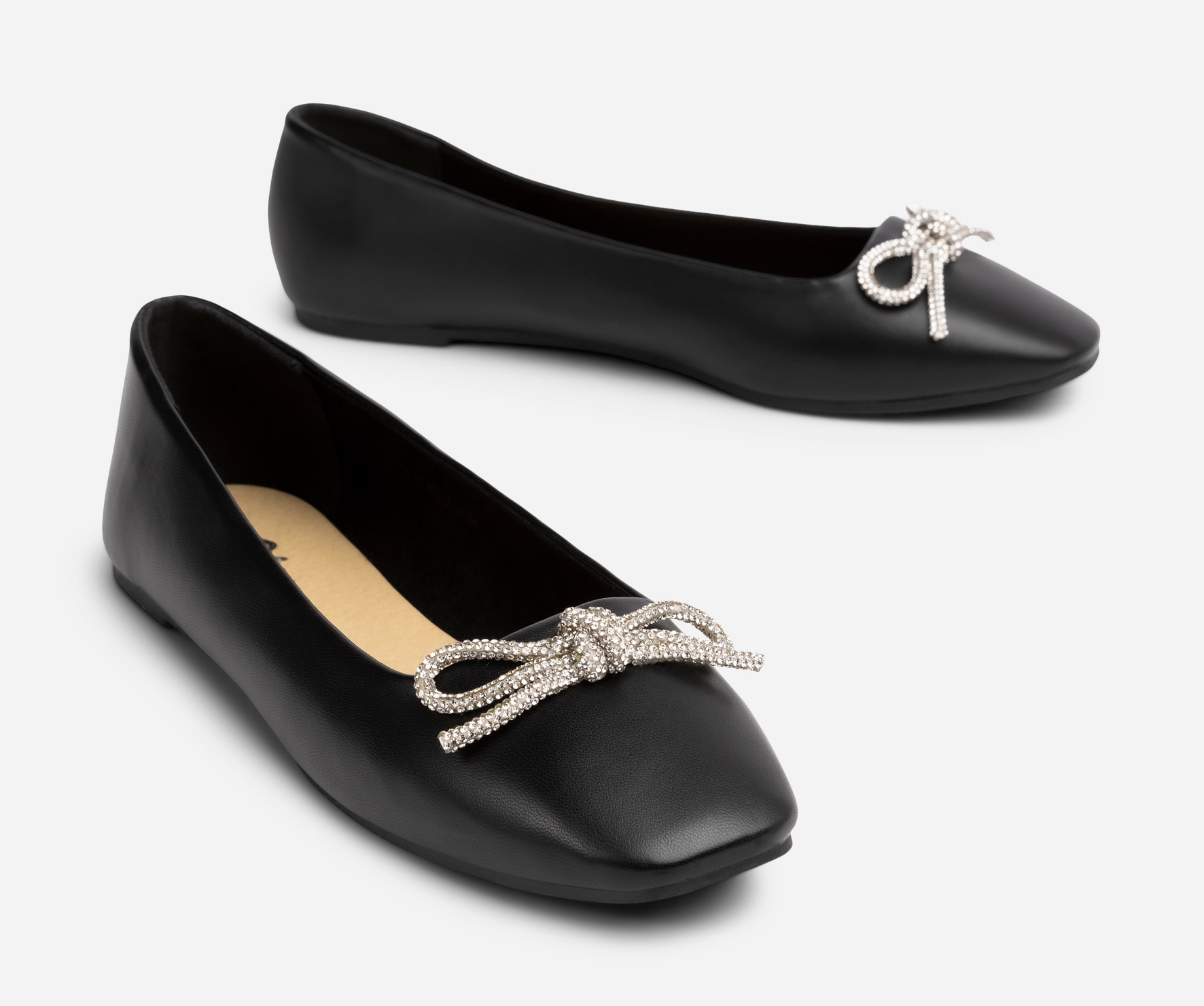 CLOU, Ballerina Sort