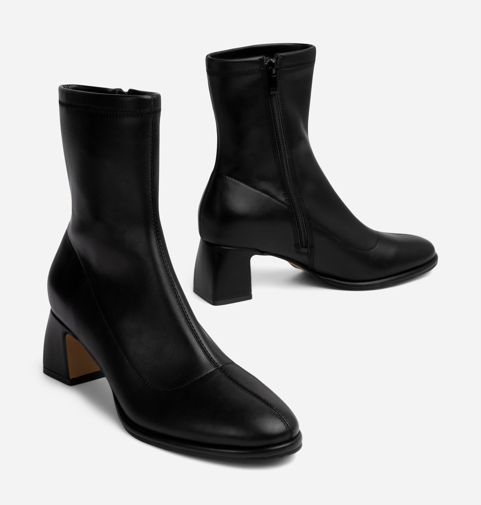 CLOU, Boots med stretch Sort