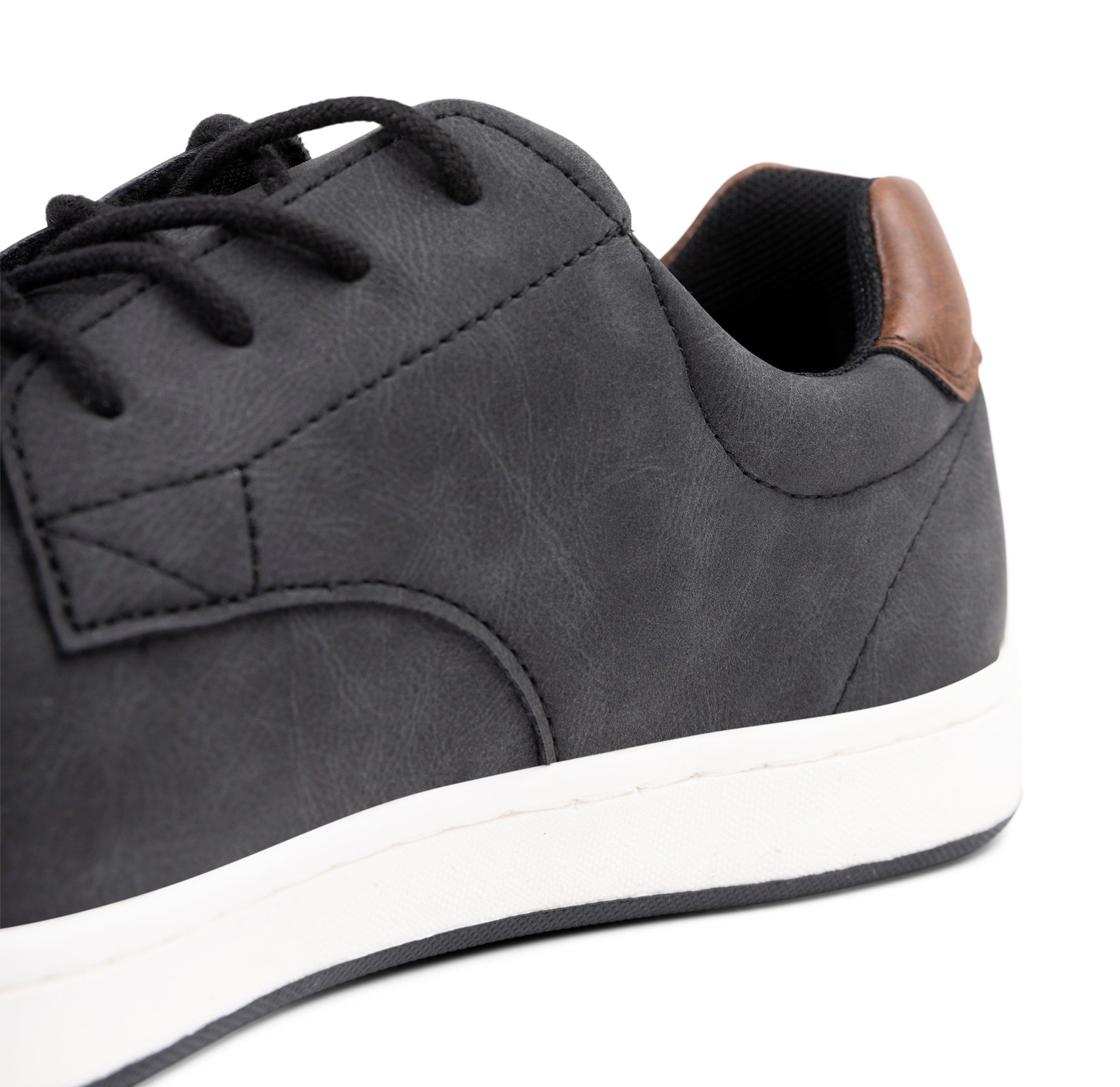 STEPSIDE, Sneakers Sort