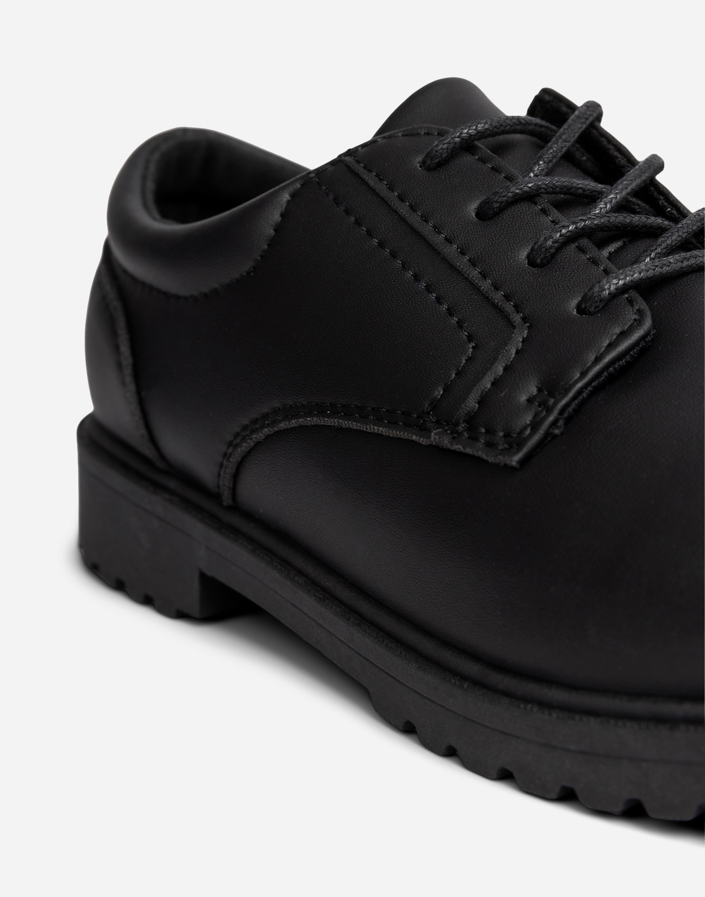 LEJON, Snøresko Sort