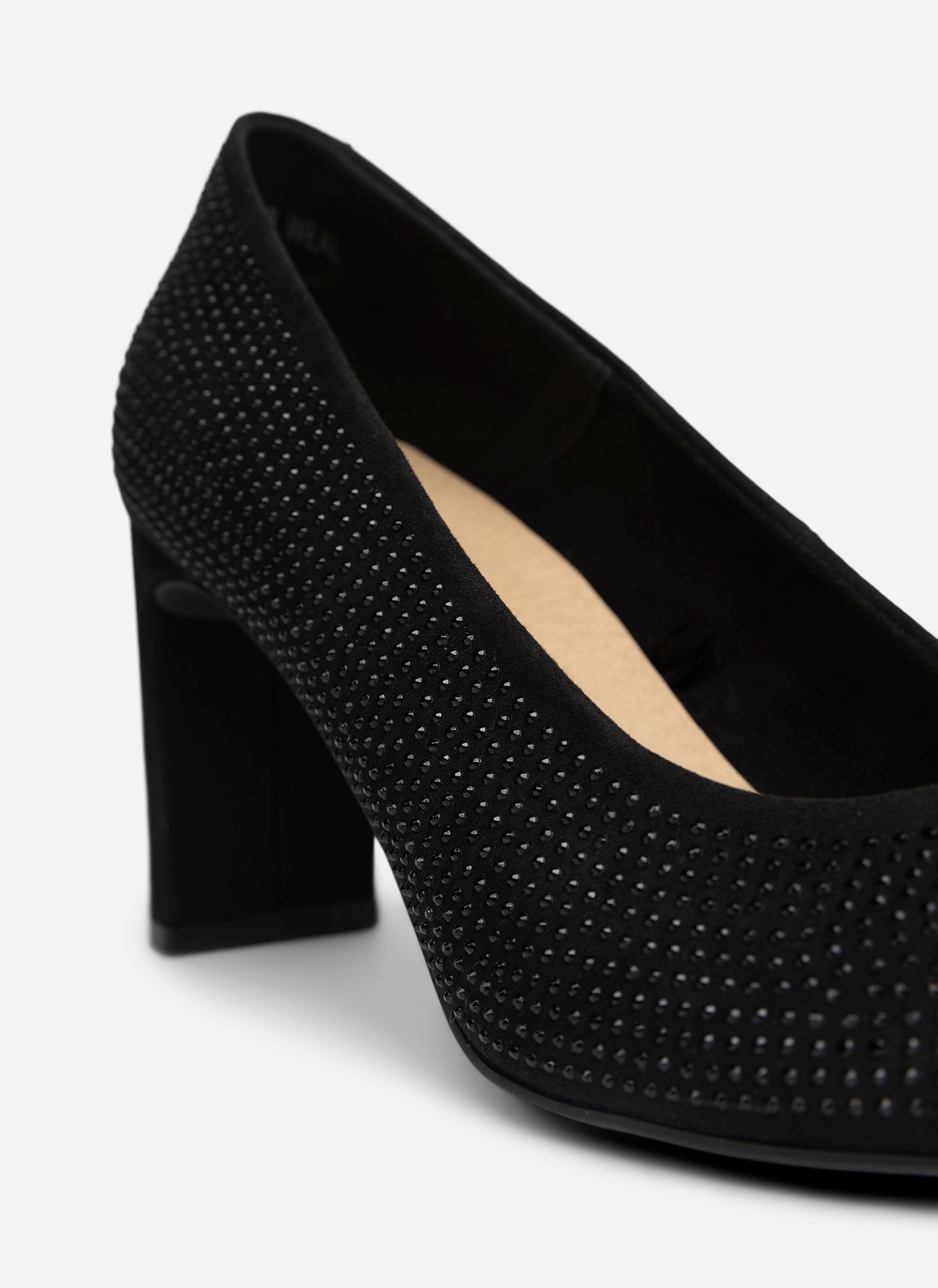 CLOU, Pumps Sort