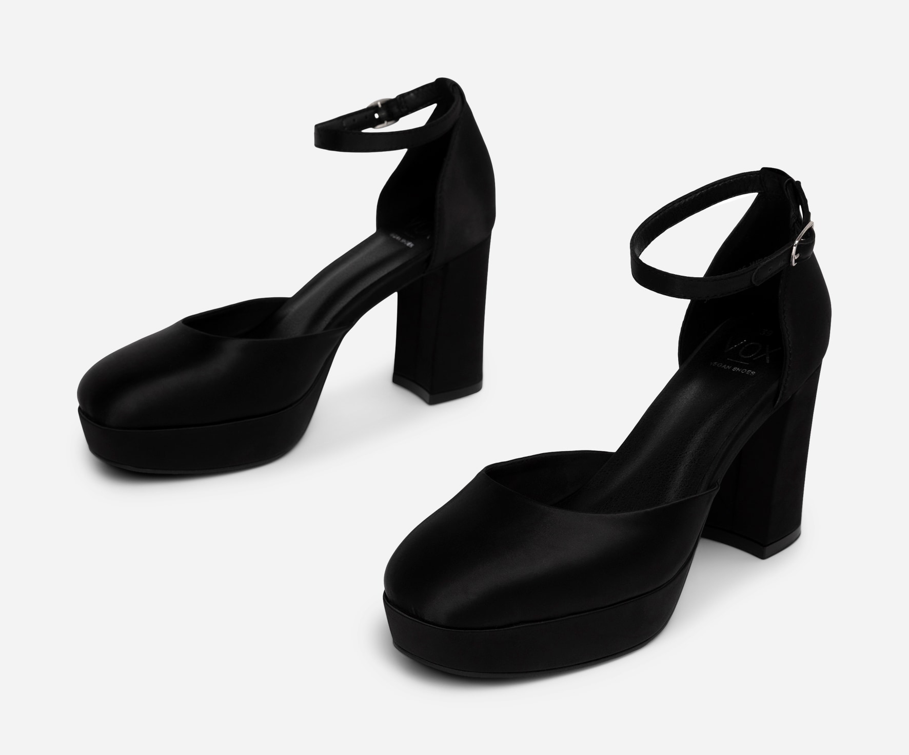 VOX, Pumps med platåsåle Sort