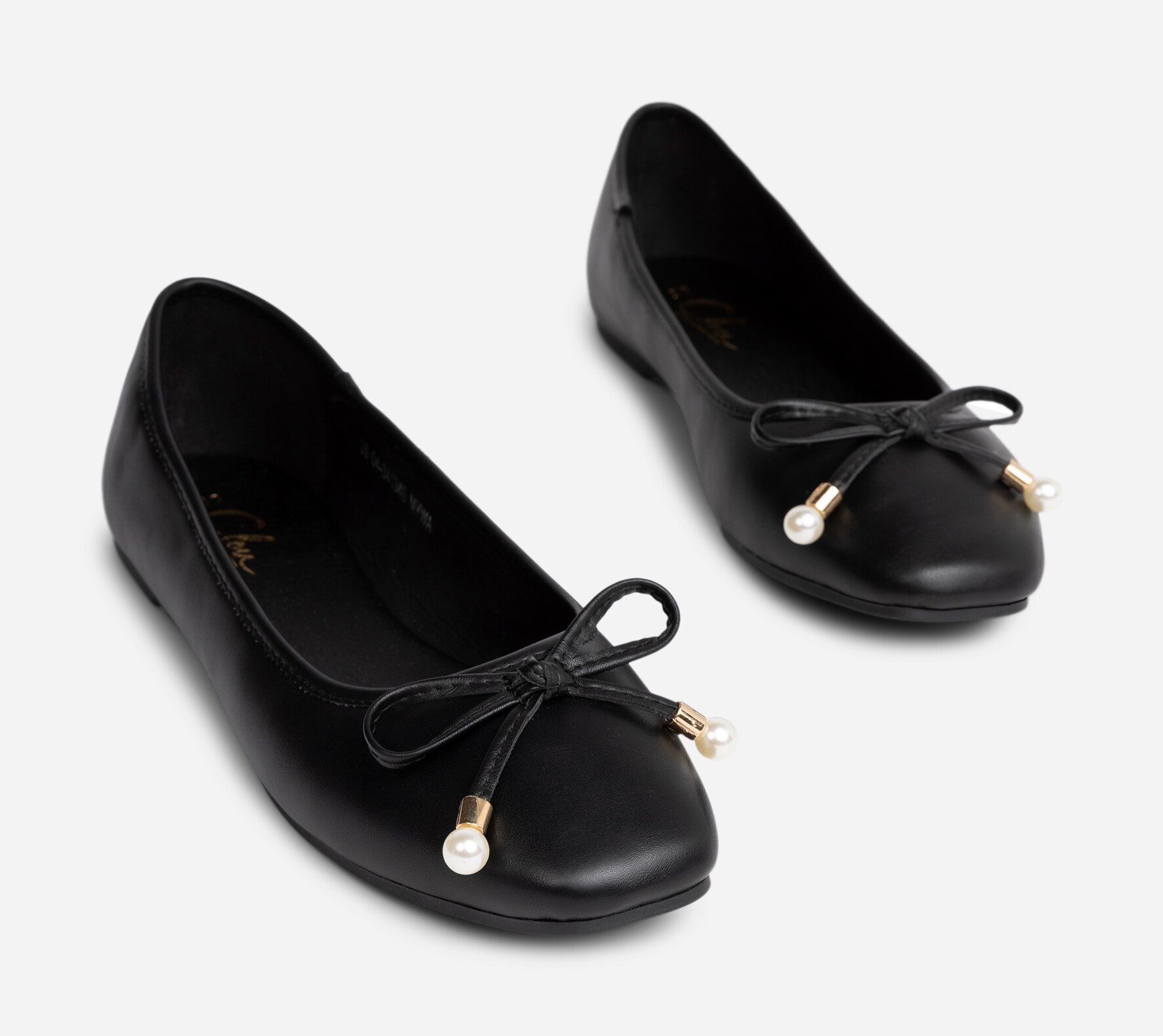 CLOU, Ballerina Sort
