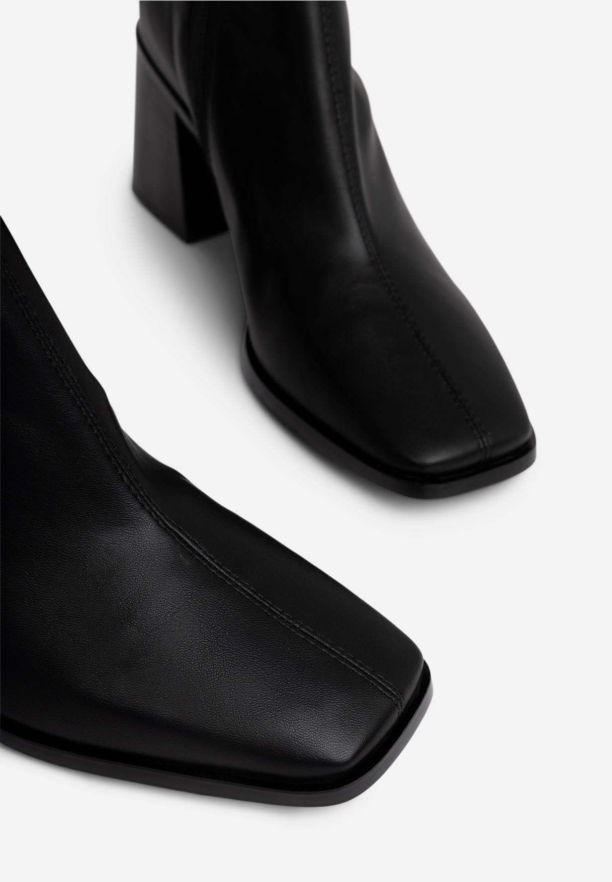 CLOU, Boots med stretch Sort