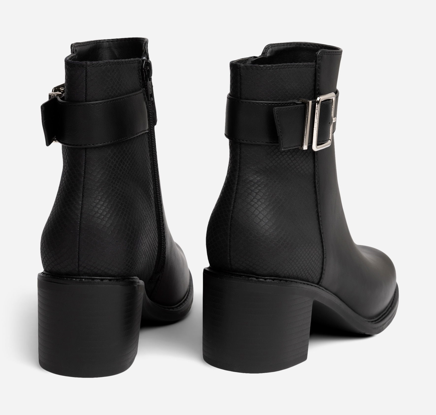 CLOU, Boots med spenne Sort