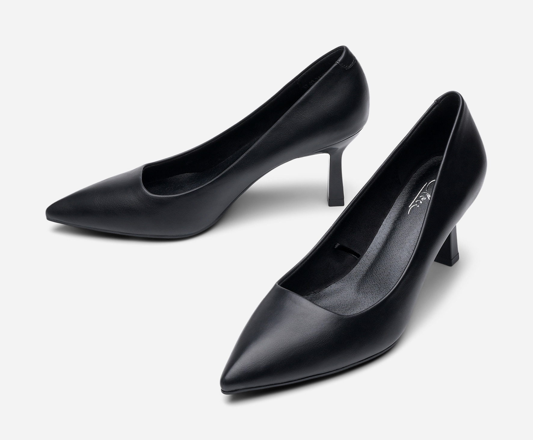 CLOU, Pumps Sort
