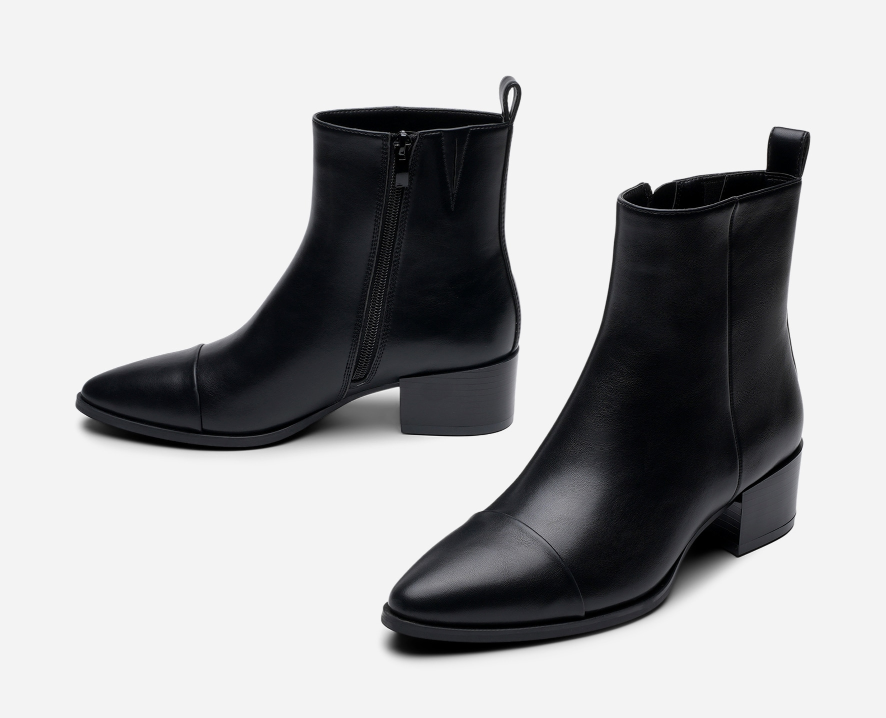 CLOU, Boots Sort