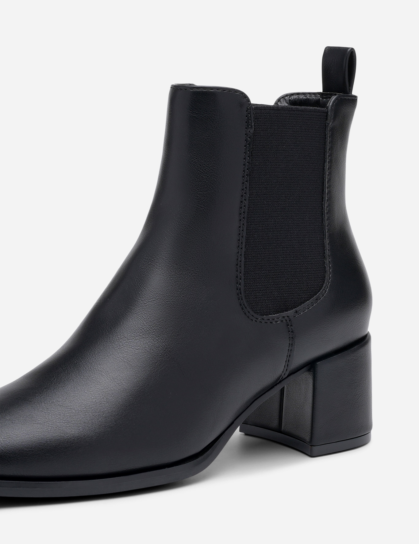 CLOU, Chelseaboots Sort