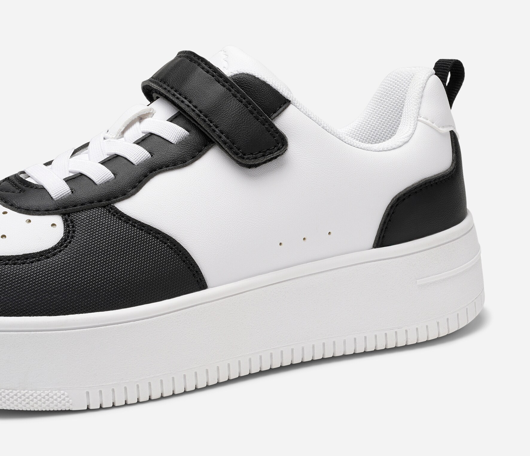 LEJON, Sneakers Sort
