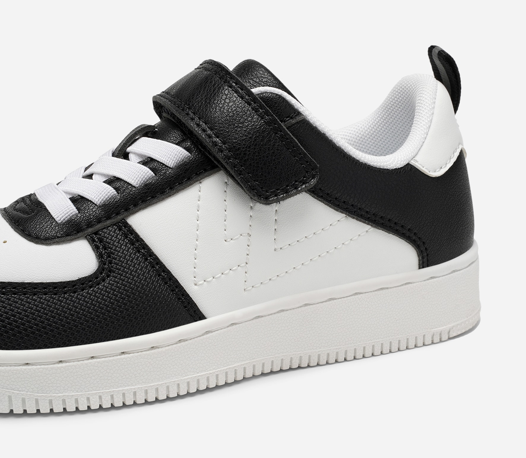 LEJON, Sneakers Sort