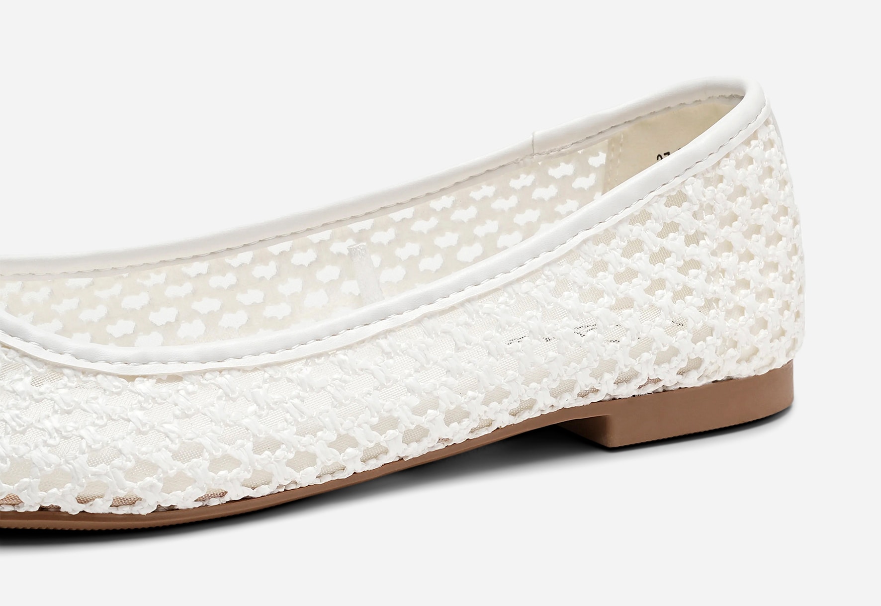 CLOU, Ballerinasko Hvit