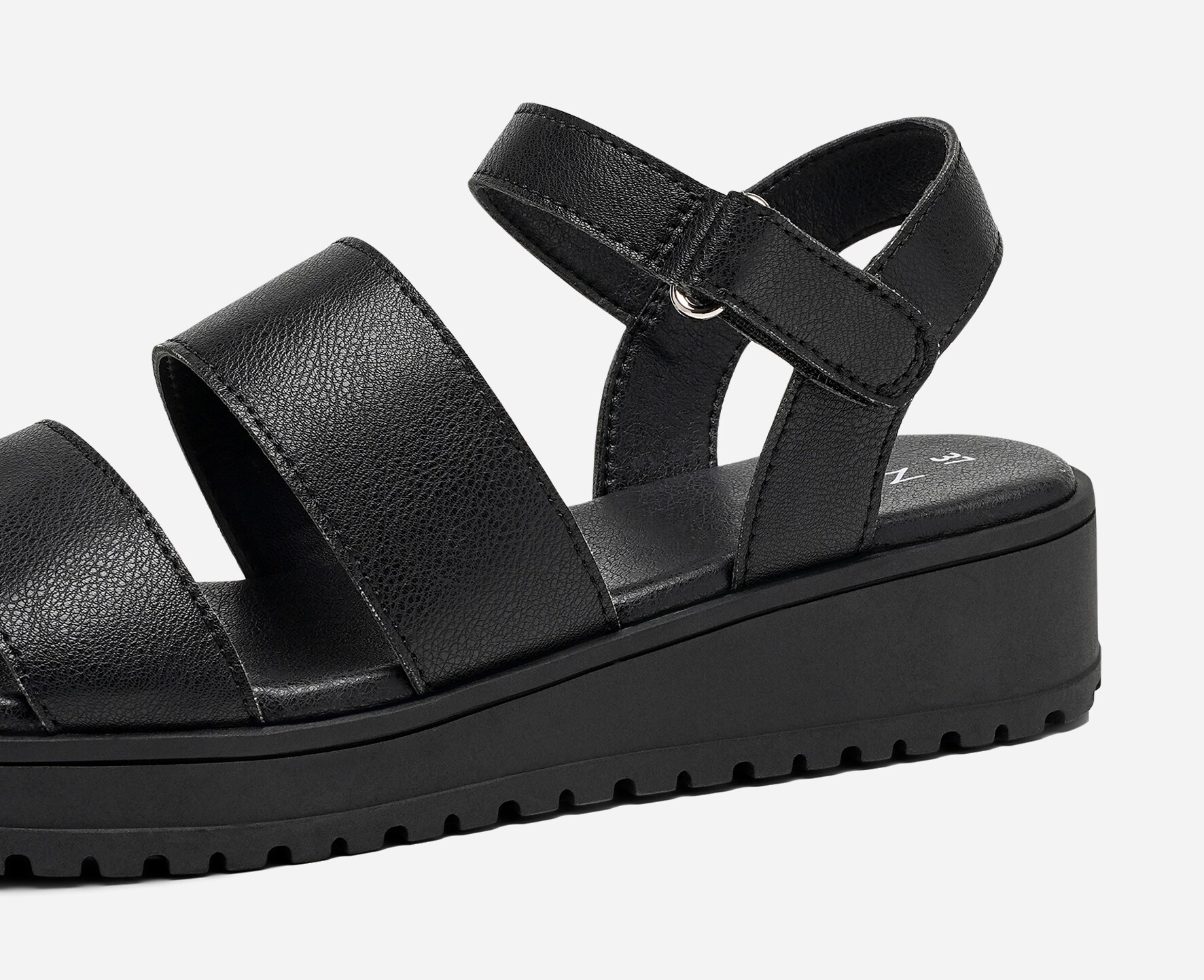 ZOEY, Sandal med lav hæl Sort