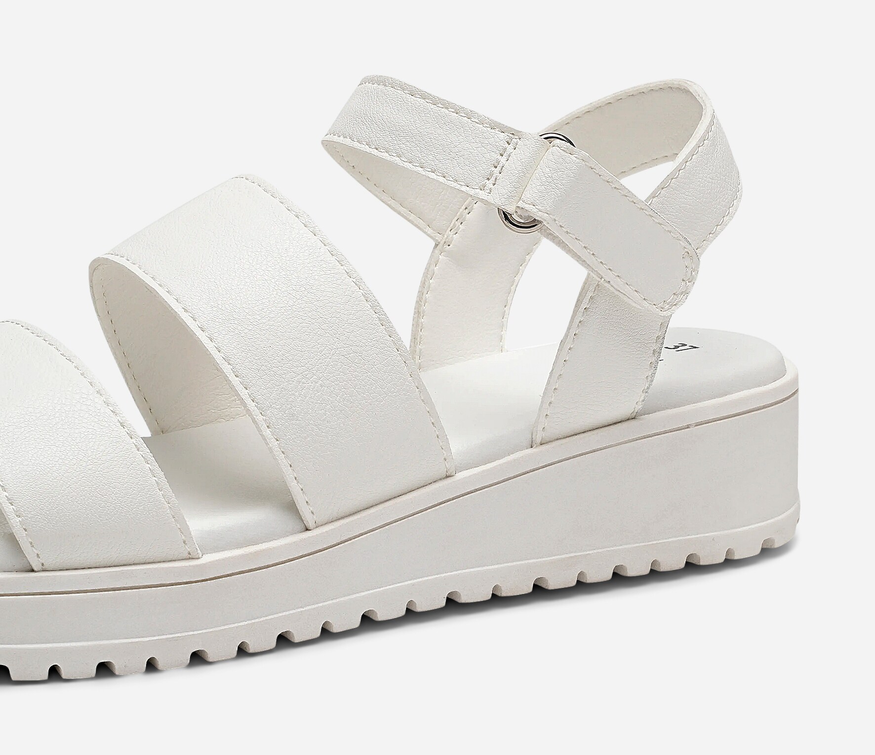 ZOEY, Sandal med lav hæl Hvit