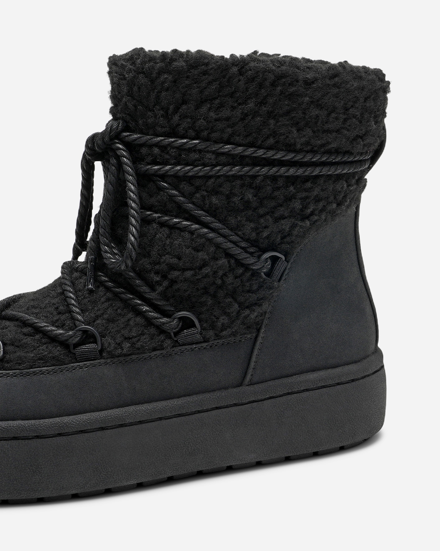 VOX, Varmforet boots med snøring Sort